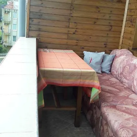With Sea View/ стаи за гости с морски изглед Penzion Achtopol