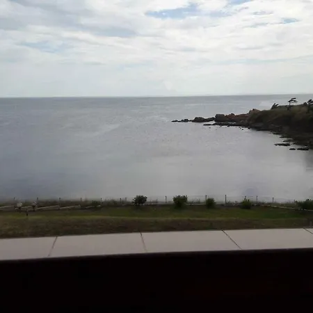 Guest house With Sea View/ стаи за гости с морски изглед Ahtopol