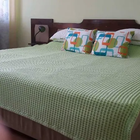 Guest house With Sea View/ стаи за гости с морски изглед *